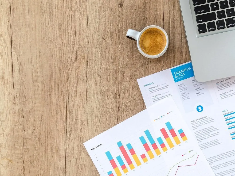 Popular frontend frameworks — Scornidigital Analyse de statistiques sur ordinateur — illustration : Popular frontend frameworks