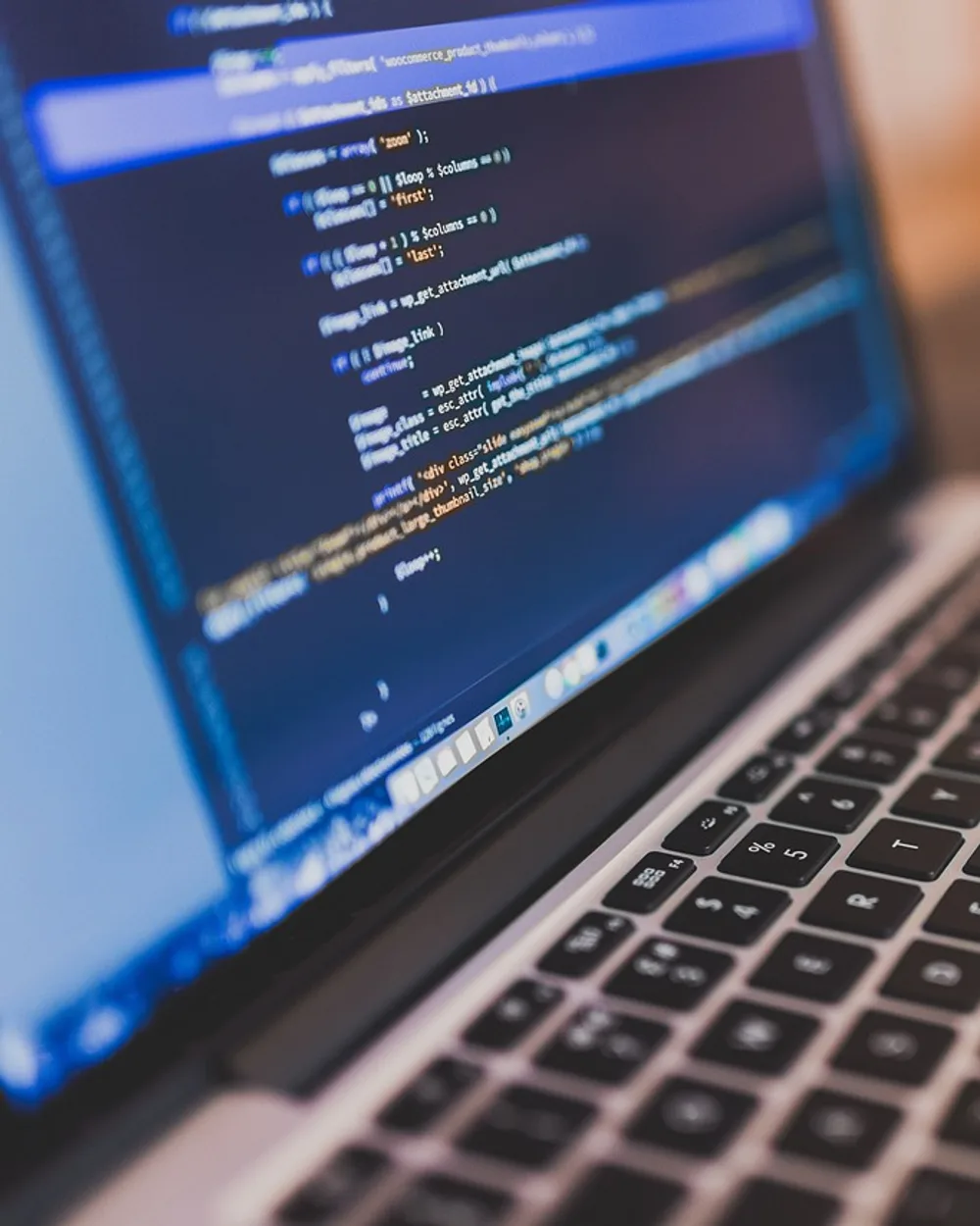 Un studio web à taille humaine à Gembloux — un seul interlocuteur Notre approche du full-stack : un projet web accompagné de bout en bout par Scornidigital
